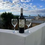 'sylvia' With Spectacular Seaview - 2 Bedroom Willa