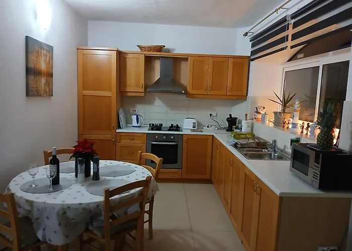 Villa 'Sylvia' With Spectacular Seaview - 2 Bedroom * St. Paul's Bay