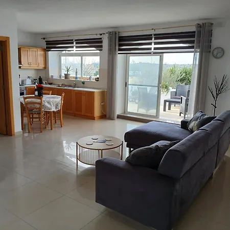 'villa Sylvia', 2 Bedrooms With A Spectacular Seaview *