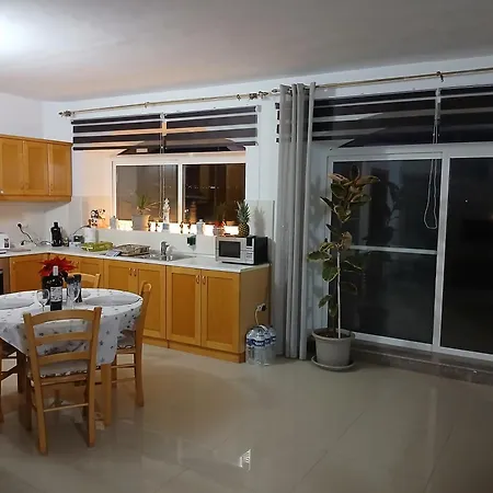 Sylvia With Seaview סיינט פול ביי