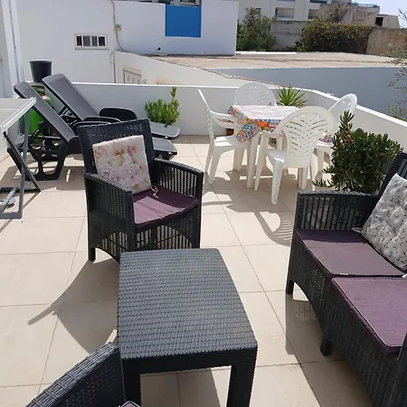 'villa Sylvia', 2 Bedrooms With A Spectacular Seaview *