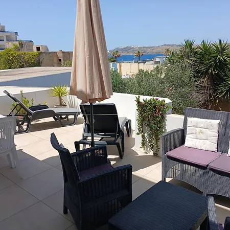 Sylvia With Seaview וילה