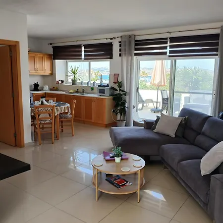 וילה Sylvia With Seaview סיינט פול ביי