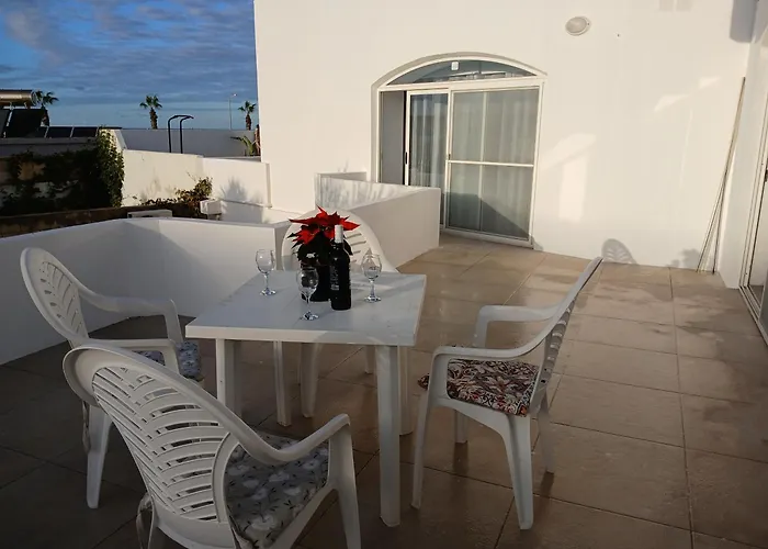 Villa 'Sylvia' With Spectacular Seaview - 2 Bedroom Villa San Pawl il-Baħar