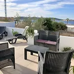'sylvia' With Spectacular Seaview - 2 Bedroom