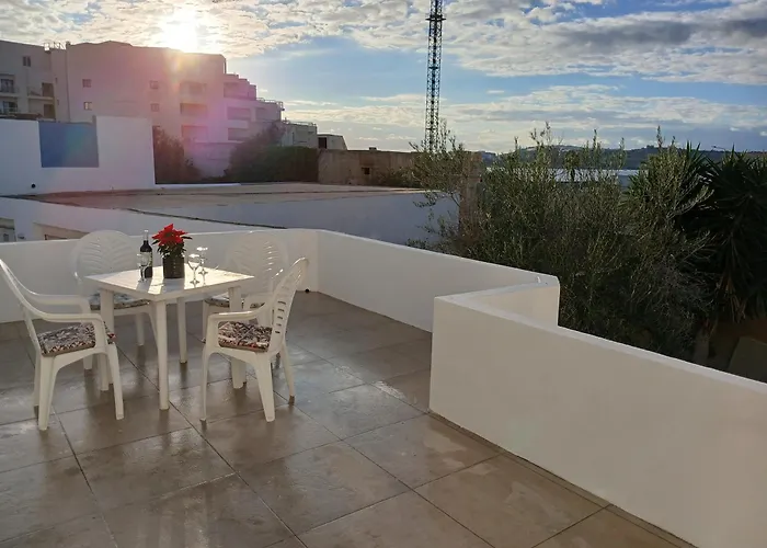 Villa 'Sylvia' With Spectacular Seaview - 2 Bedroom *