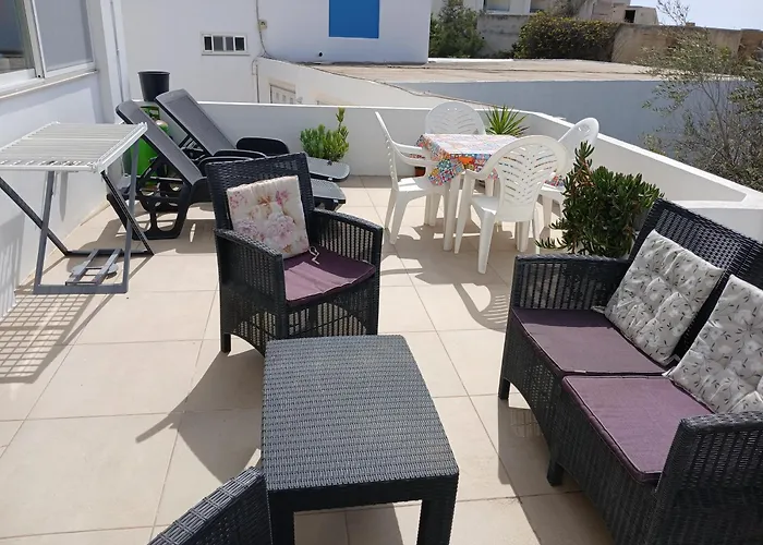 Villa 'Sylvia' With Spectacular Seaview - 2 Bedroom *